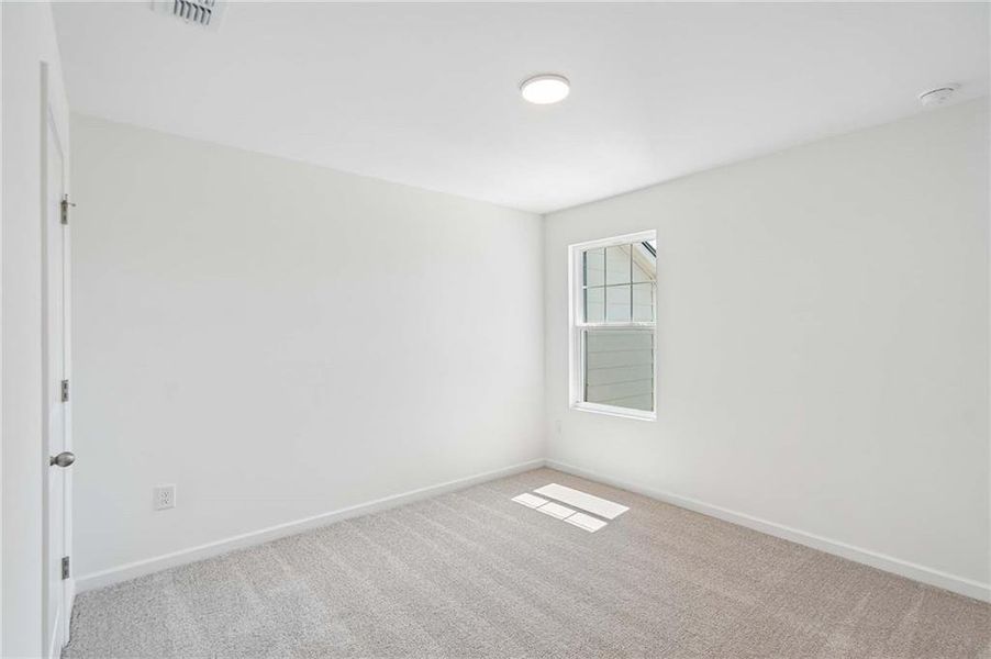 Spacious, unfurnished interior of a new home in Leydenview, Mableton (Image 20).