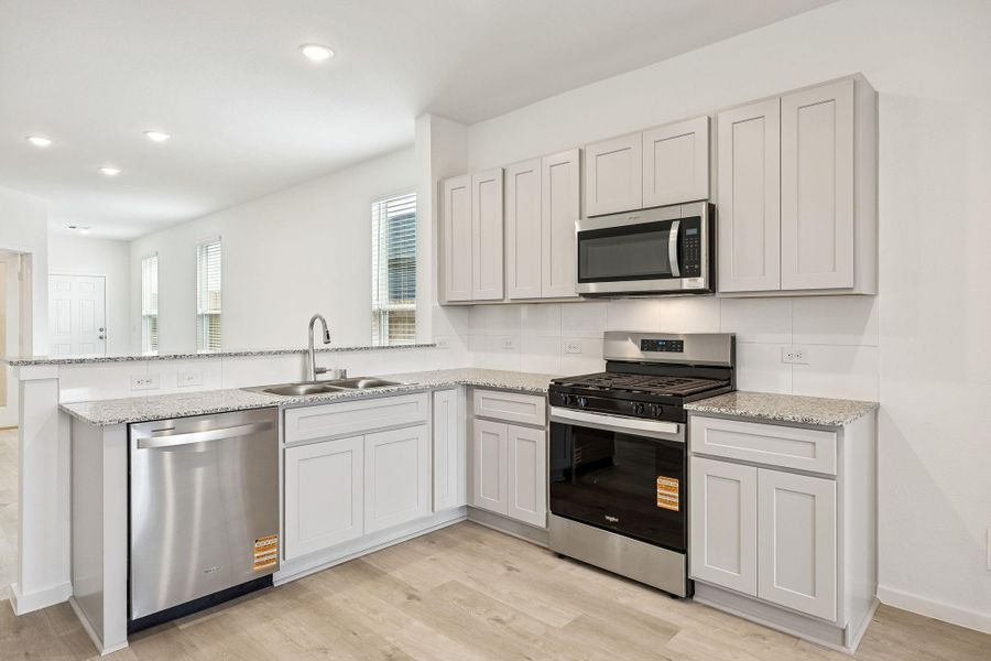 Furnished interior view inside a new home in Stokesbury, Waller (Image 7).