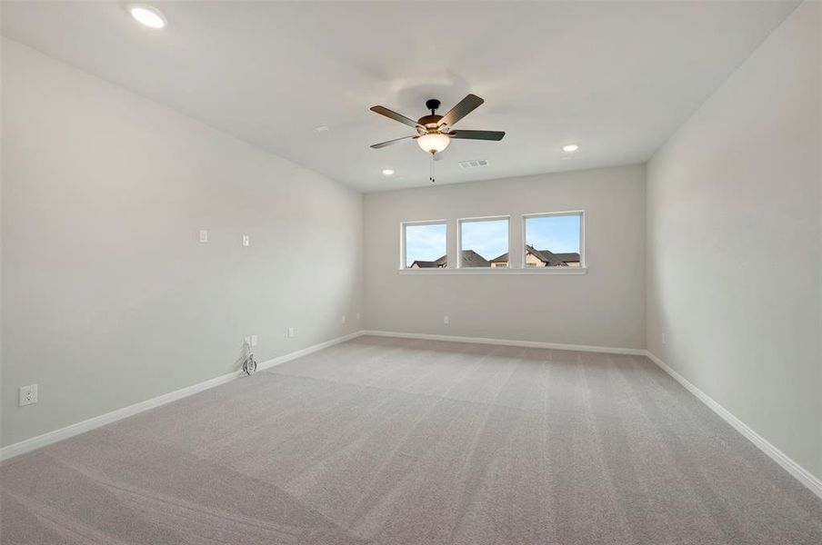 Spacious, unfurnished interior of a new home in The Ridge at Northlake, Northlake (Image 22).