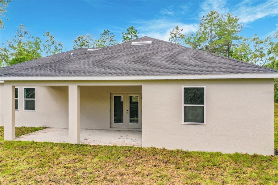 Exterior details and patio area of a home in , Eustis (Image 25).