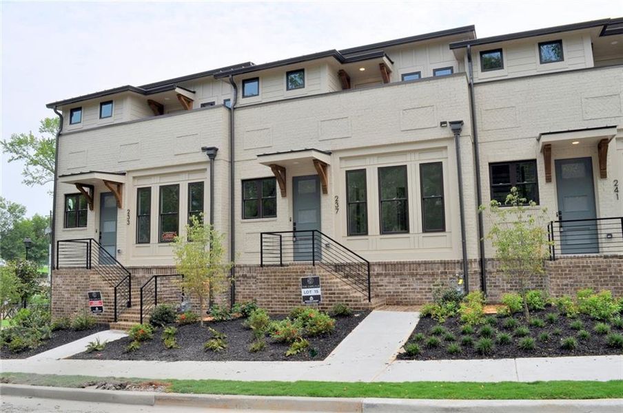 Exterior details and patio area of a home in , Marietta (Image 3).