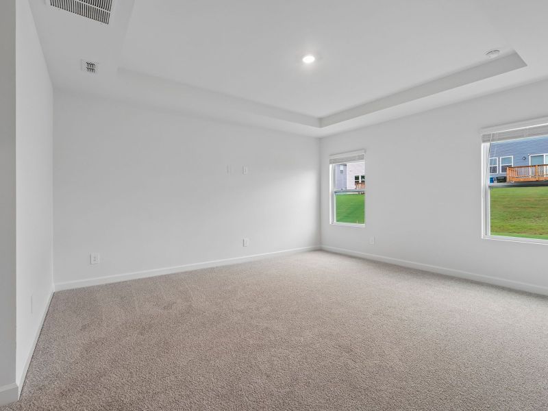 Spacious, unfurnished interior of a new home in Oxford Station, Salisbury (Image 16).