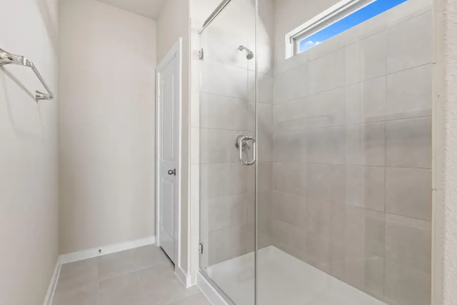 Furnished interior view inside a new home in Arabella on the Prairie 60', Richmond (Image 7).