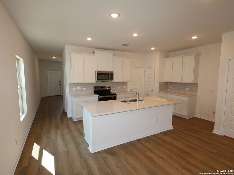 Furnished interior view inside a new home in Paloma Park, Converse (Image 11). Furnished interior view inside a new home in Paloma Park, Converse (Image 11).