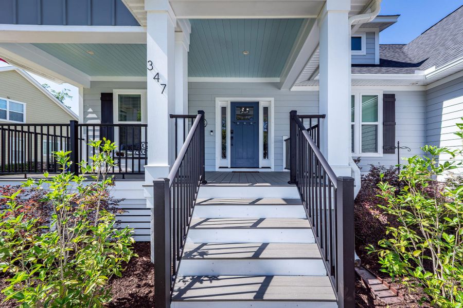 Exterior details and patio area of a home in , Charleston (Image 38).