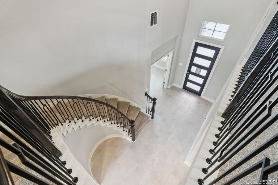 Spacious, unfurnished interior of a new home in Sagebrooke - Classic Series, San Antonio (Image 43). Spacious, unfurnished interior of a new home in Sagebrooke - Classic Series, San Antonio (Image 43).