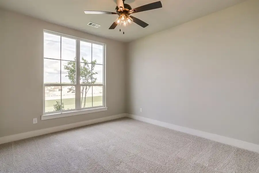 Spacious, unfurnished interior of a new home in Peaks at Lone Elm, Waxahachie (Image 32). Spacious, unfurnished interior of a new home in Peaks at Lone Elm, Waxahachie (Image 32).