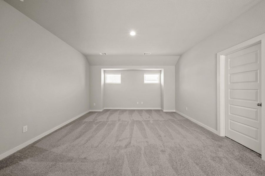 Spacious, unfurnished interior of a new home in Cypresswood Landing, Humble (Image 8).