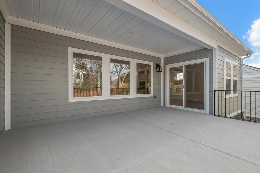 The Dahlia B Outdoor Living Area