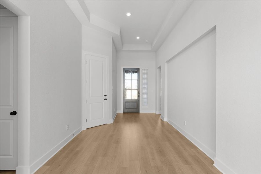 **PHOTO REPRESENTATIVE OF FLOORPLAN ONLY** **PHOTO REPRESENTATIVE OF FLOORPLAN ONLY**