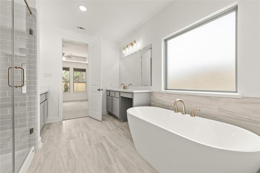 Furnished interior view inside a new home in Kresston, Montgomery (Image 10).