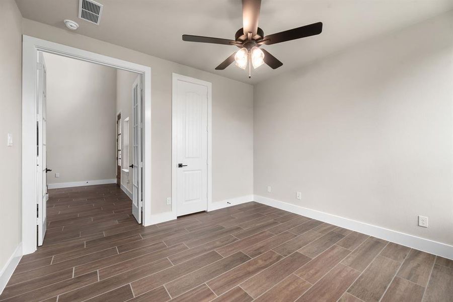 Spacious, unfurnished interior of a new home in Fannin Ranch, Leonard (Image 25). Spacious, unfurnished interior of a new home in Fannin Ranch, Leonard (Image 25).