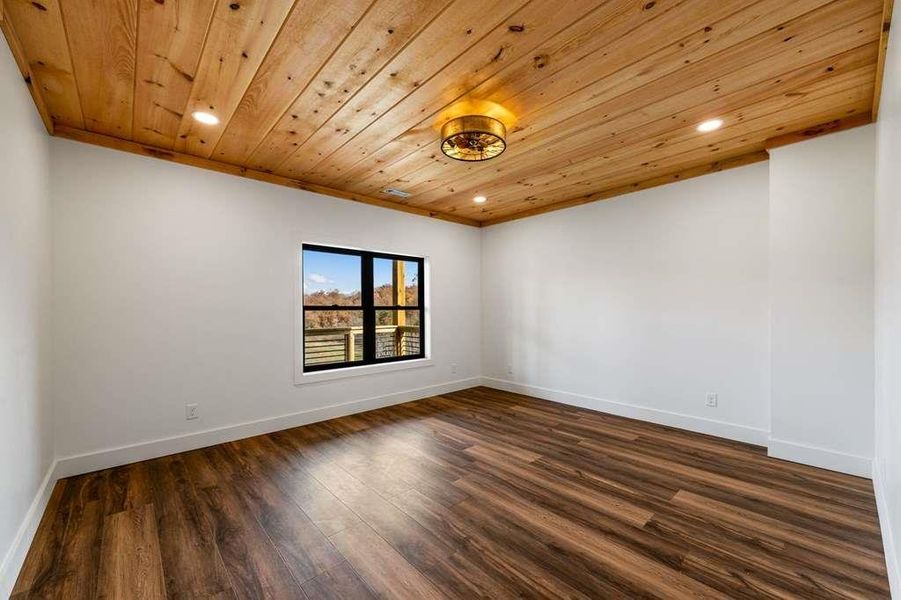 Spacious, unfurnished interior of a new home in , Mineral Bluff (Image 53).