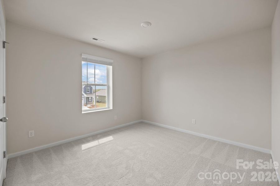 Spacious, unfurnished interior of a new home in Richburg Meadows, Richburg (Image 11).