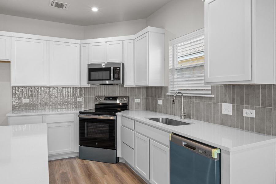 Furnished interior view inside a new home in North Point, Temple (Image 4).