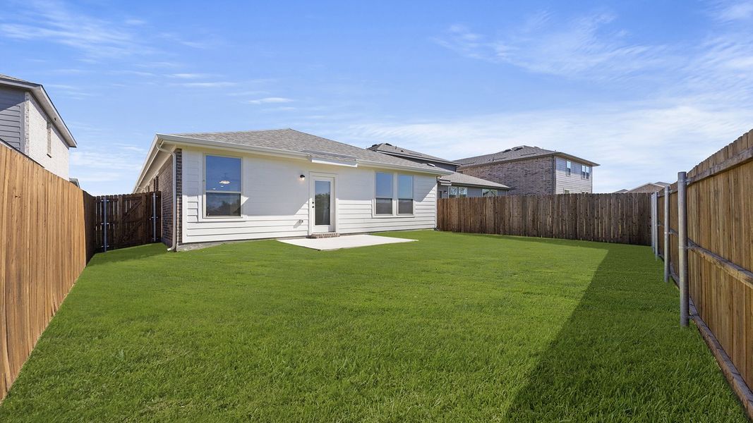 Exterior details and patio area of a home in Churchill, Anna (Image 4).