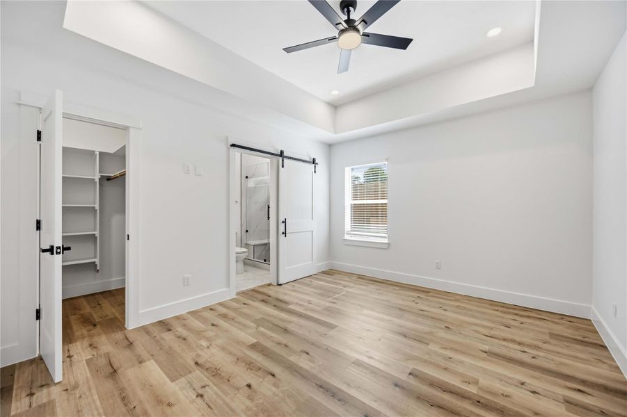 Spacious, unfurnished interior of a new home in , Houston (Image 15).