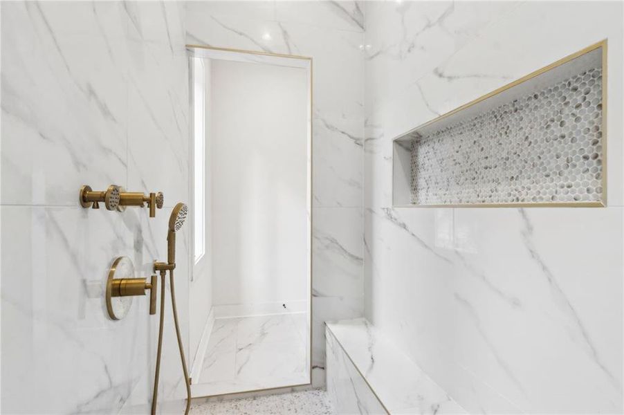 Furnished interior view inside a new home in , Dallas (Image 44). Furnished interior view inside a new home in , Dallas (Image 44).