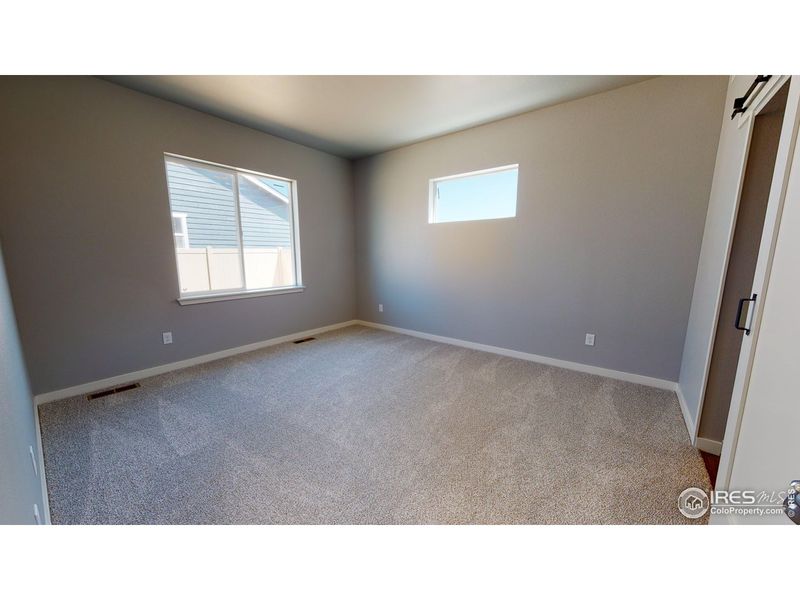 Spacious, unfurnished interior of a new home in Hudson Hills, Hudson (Image 13).