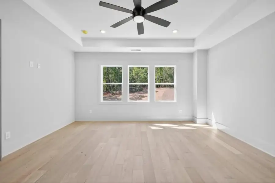 Spacious, unfurnished interior of a new home in The Manors, Jefferson (Image 33).