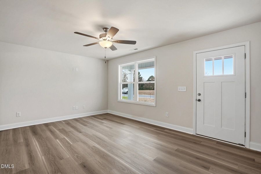 222 Rae Rd-9 222 Rae Rd-9