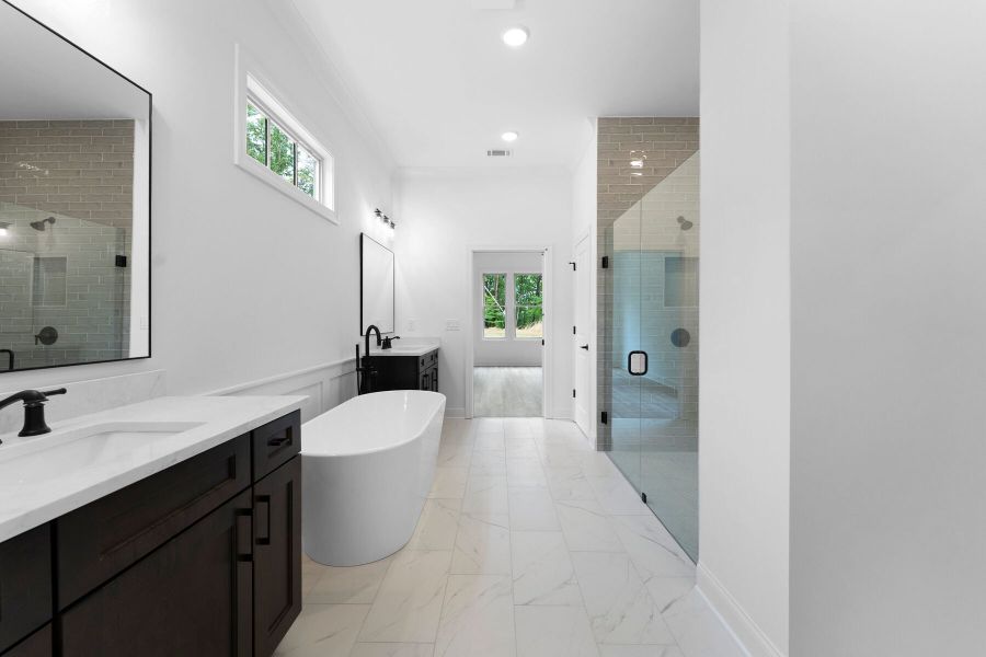 Furnished interior view inside a new home in Lake Arrowhead, Waleska (Image 13).