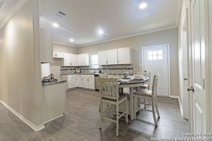 Furnished interior view inside a new home in , Bryan (Image 7).