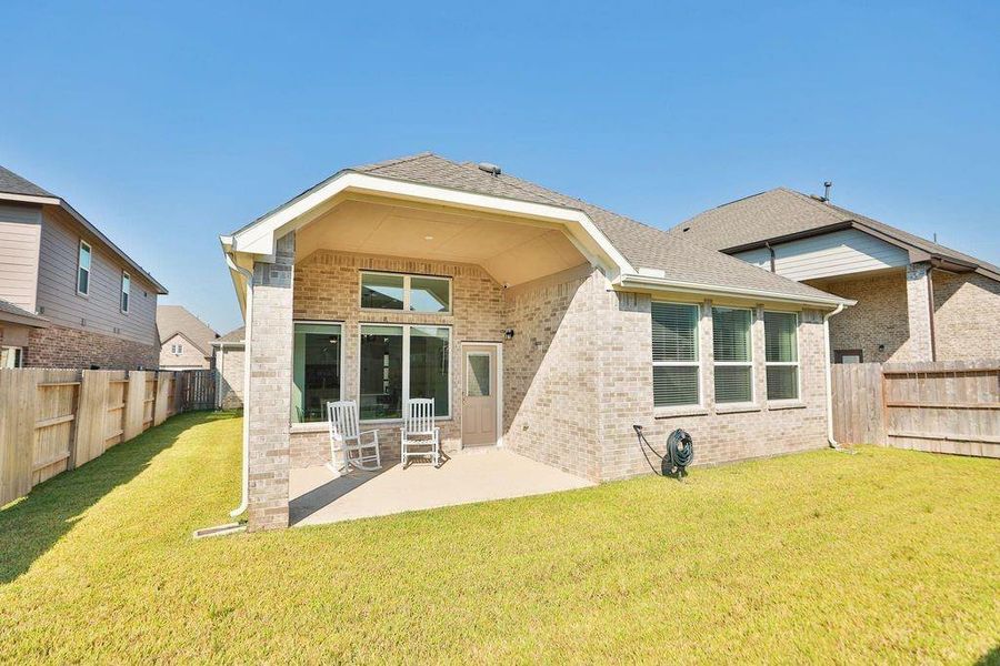 Enjoy a truly low-maintenance exterior!The home comes equipped withsprinklers for effortless lawn care andFrench drains for superior watermanagement. Enjoy a truly low-maintenance exterior!The home comes equipped withsprinklers for effortless lawn care andFrench drains for superior watermanagement.