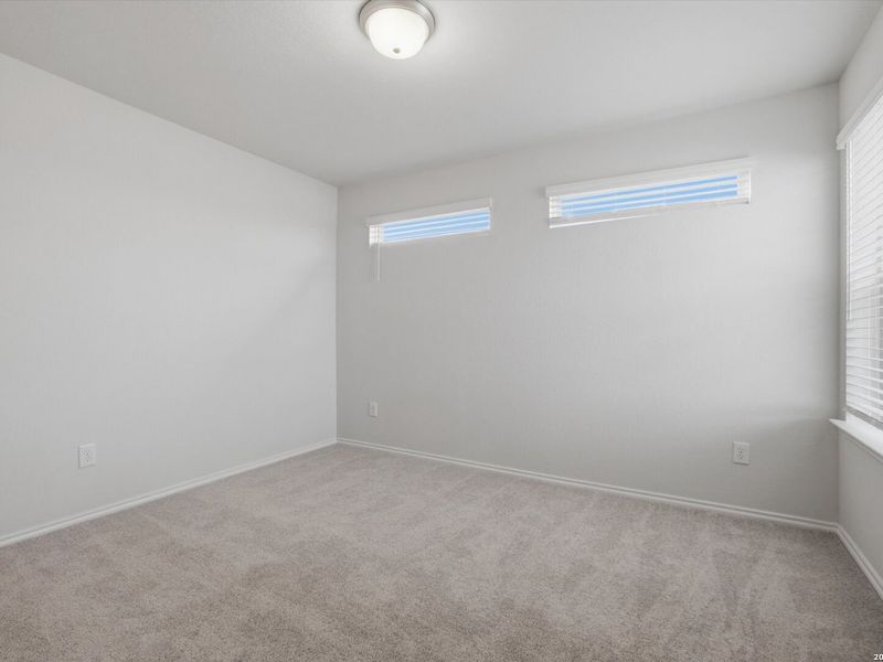 Spacious, unfurnished interior of a new home in Agave, San Antonio (Image 21).