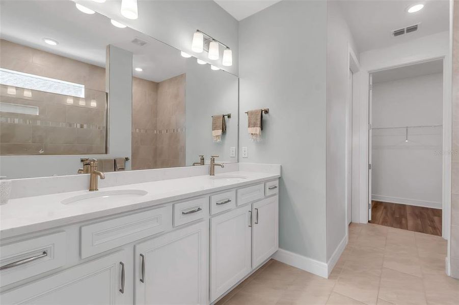 Furnished interior view inside a new home in Del Webb BayView, Parrish (Image 55). Furnished interior view inside a new home in Del Webb BayView, Parrish (Image 55).