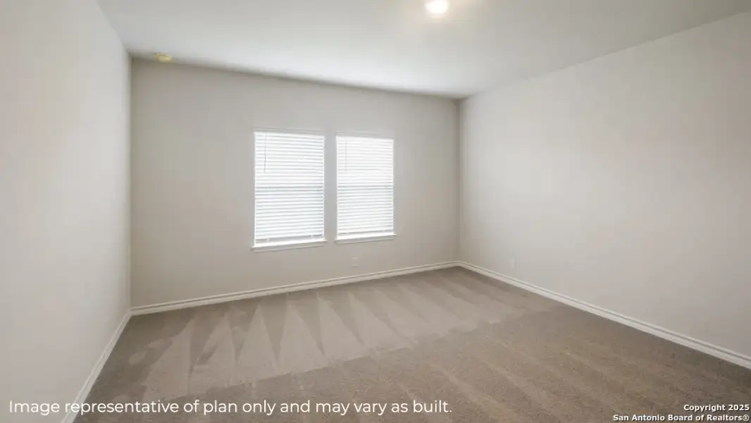 Spacious, unfurnished interior of a new home in Brookstone Creek, San Antonio (Image 11).