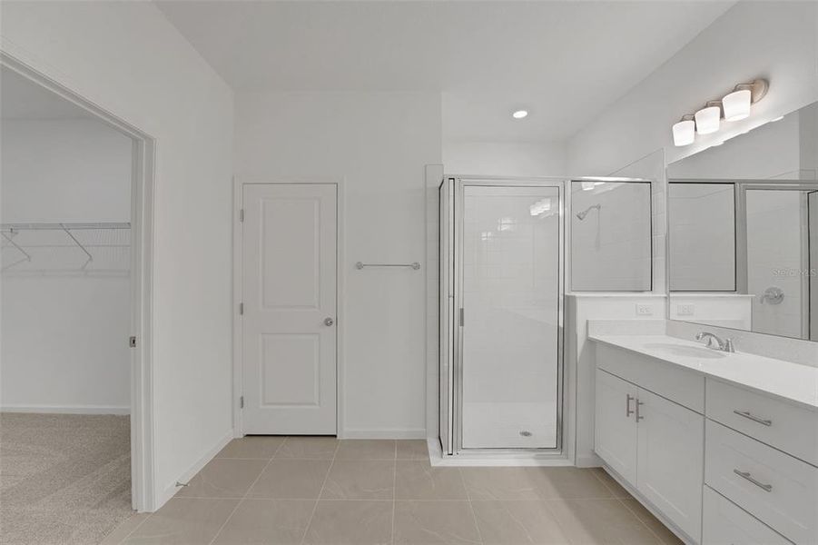 Furnished interior view inside a new home in Willowbrook North, Winter Haven (Image 8).