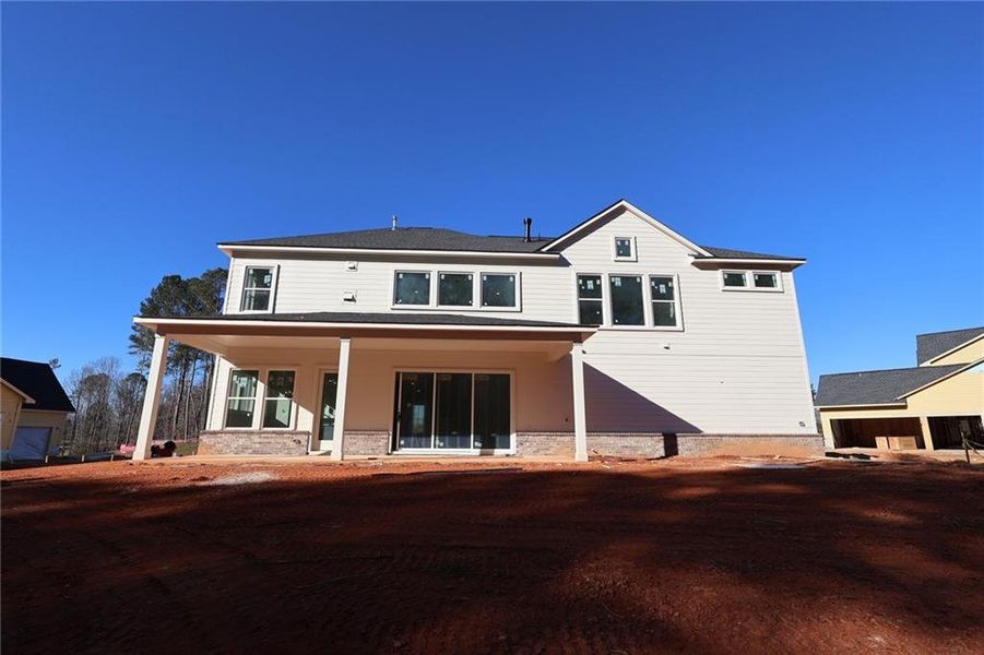 Image 12 of a home in Meadow Brook Farms.