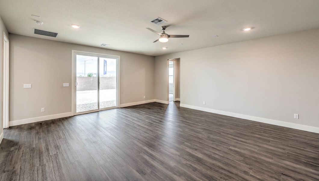 Representative unfurnished interior of a home built from the 2300 by D.R. Horton in Zanjero Pass, Glendale (Image 13).