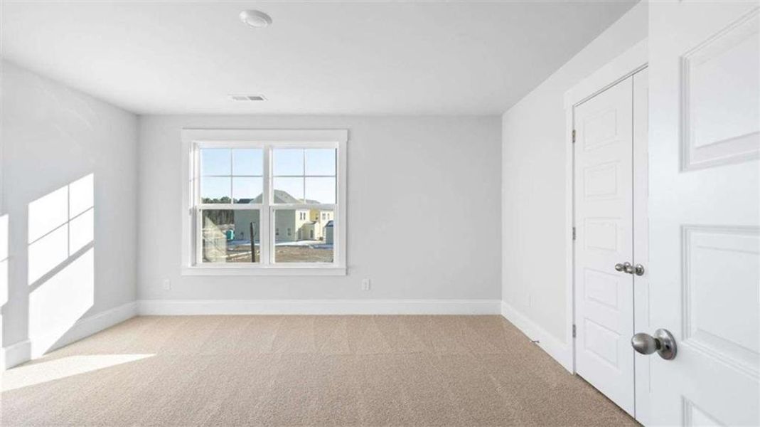Spacious, unfurnished interior of a new home in Sherwood Manor, South Fulton (Image 15). Spacious, unfurnished interior of a new home in Sherwood Manor, South Fulton (Image 15).