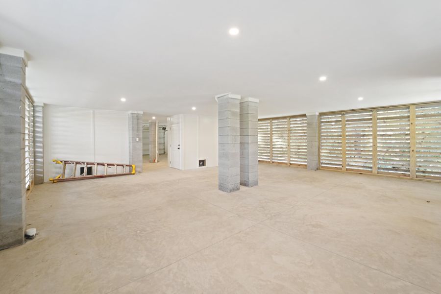 Spacious, unfurnished interior of a new home in , Charleston (Image 45).