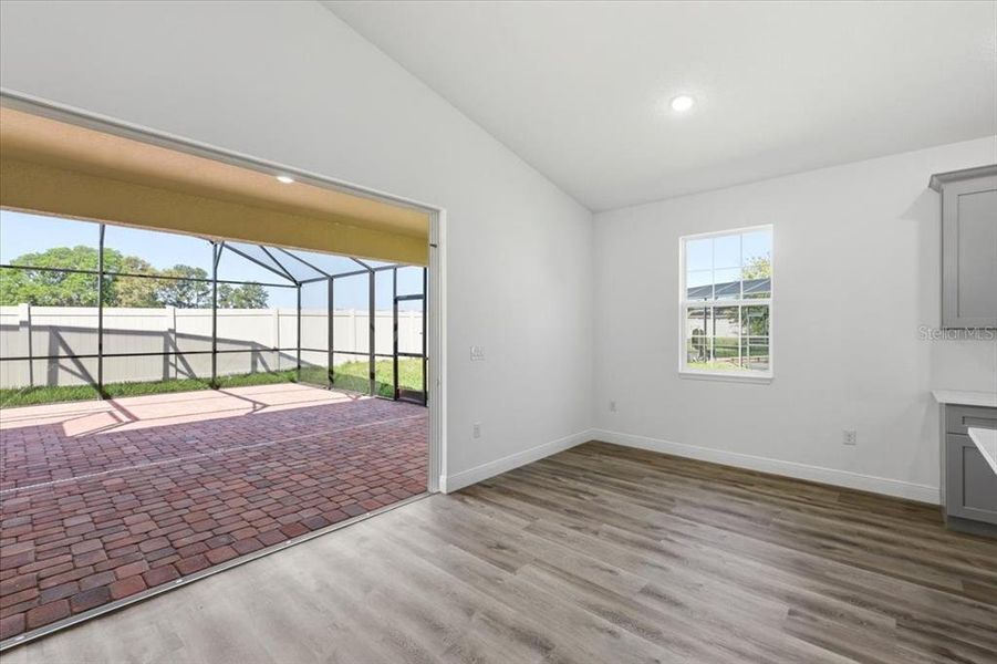 Spacious, unfurnished interior of a new home in , Haines City (Image 12).
