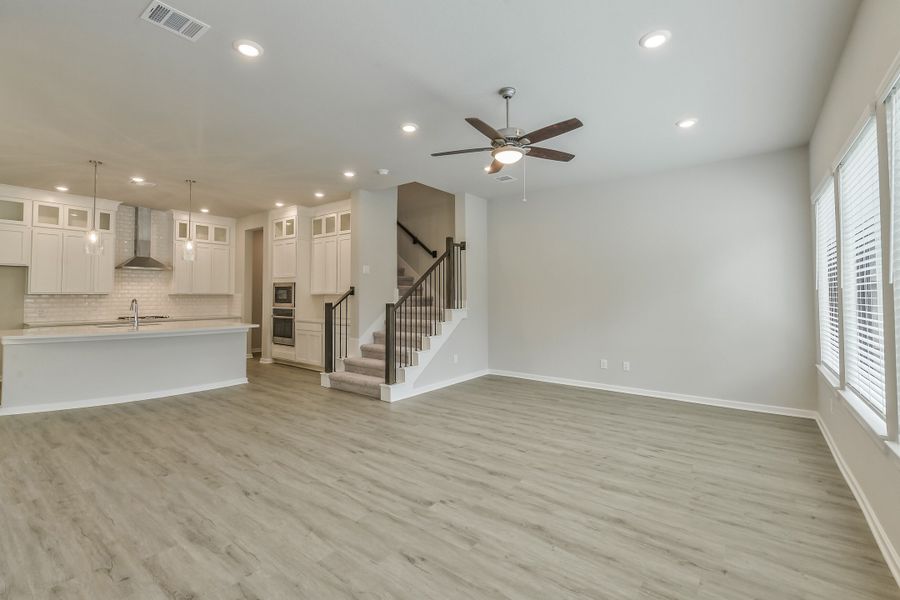 Spacious, unfurnished interior of a new home in Summer Place  35', Montgomery (Image 19).