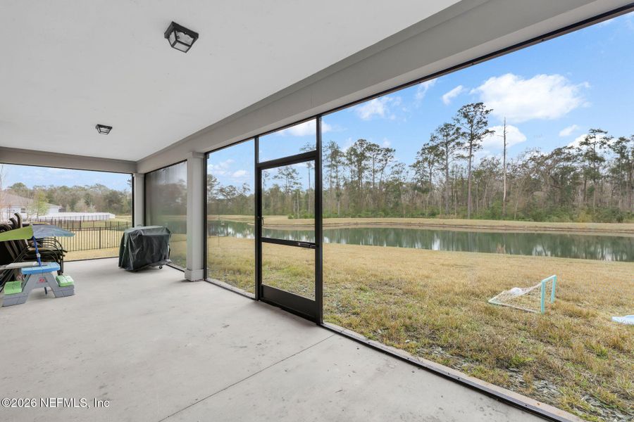 Exterior details and patio area of a home in , Jacksonville (Image 24).