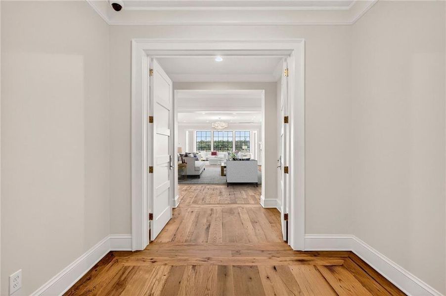 Spacious, unfurnished interior of a new home in , Savannah (Image 19).