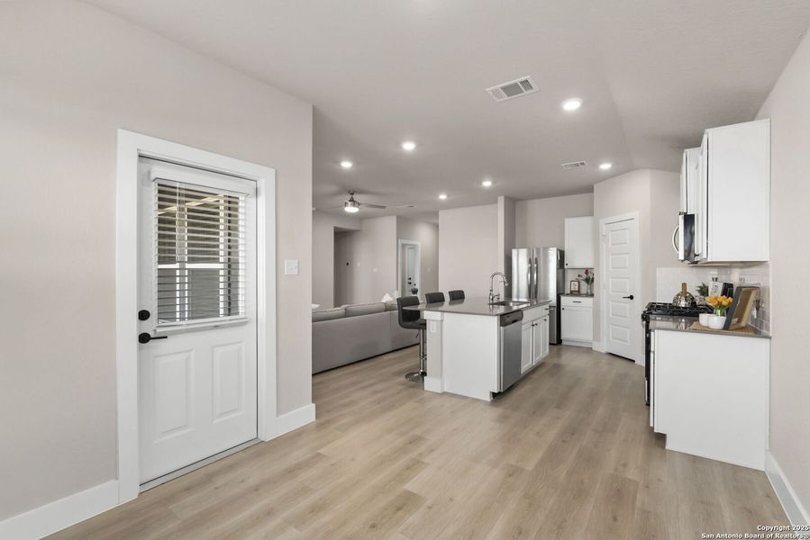 Furnished interior view inside a new home in Brookstone Creek, San Antonio (Image 9). Furnished interior view inside a new home in Brookstone Creek, San Antonio (Image 9).