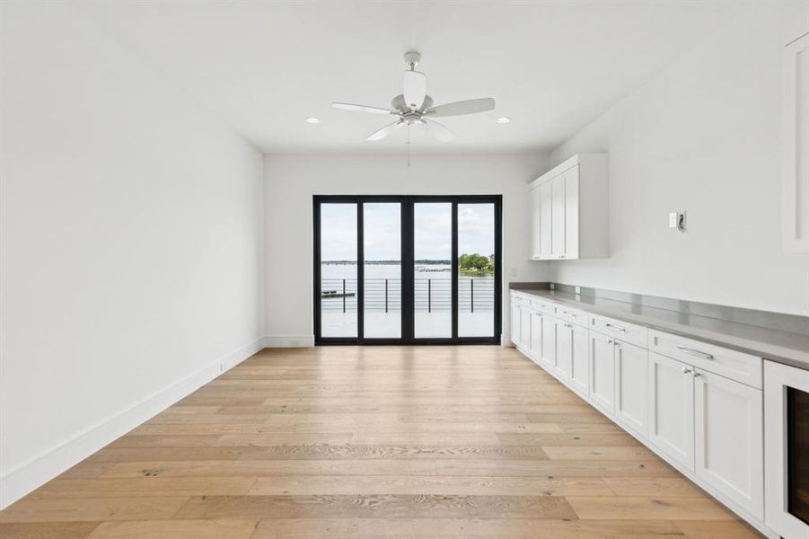 Spacious, unfurnished interior of a new home in , Malakoff (Image 22). Spacious, unfurnished interior of a new home in , Malakoff (Image 22).