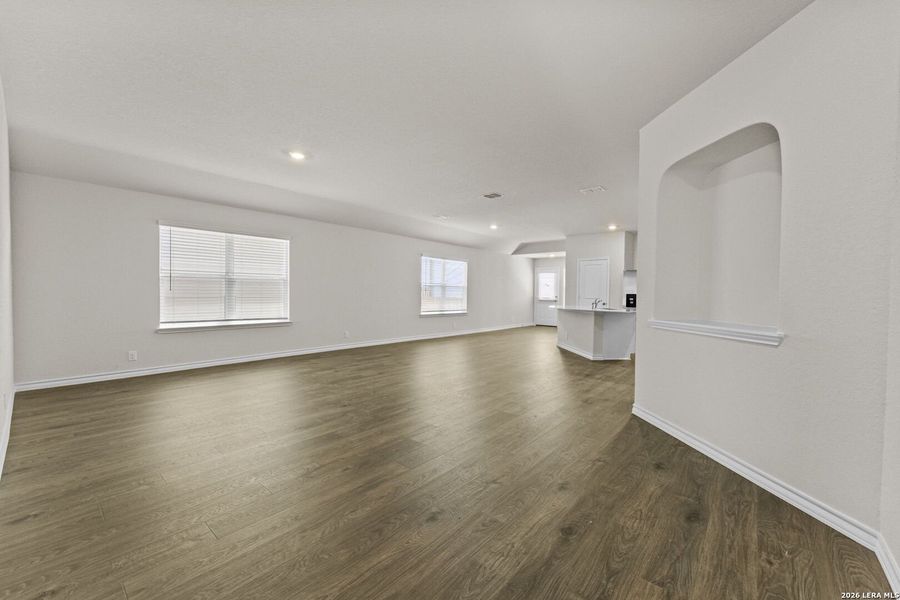 Spacious, unfurnished interior of a new home in Stonehill, San Antonio (Image 16). Spacious, unfurnished interior of a new home in Stonehill, San Antonio (Image 16).