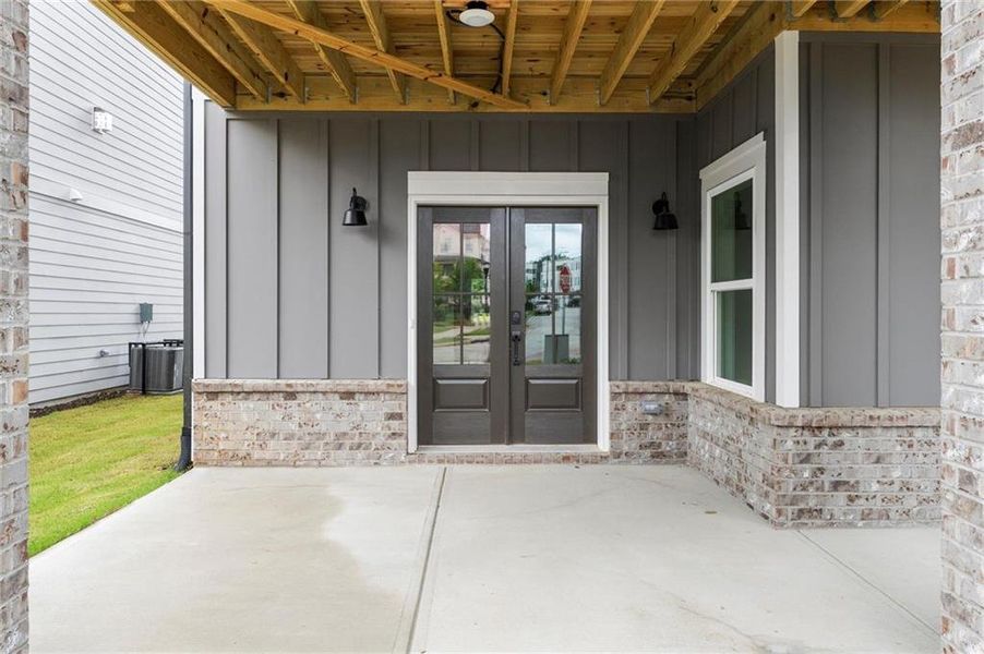 Front exterior of a new home in West Town, Atlanta, GA, highlighting curb appeal (Image 25). Front exterior of a new home in West Town, Atlanta, GA, highlighting curb appeal (Image 25).