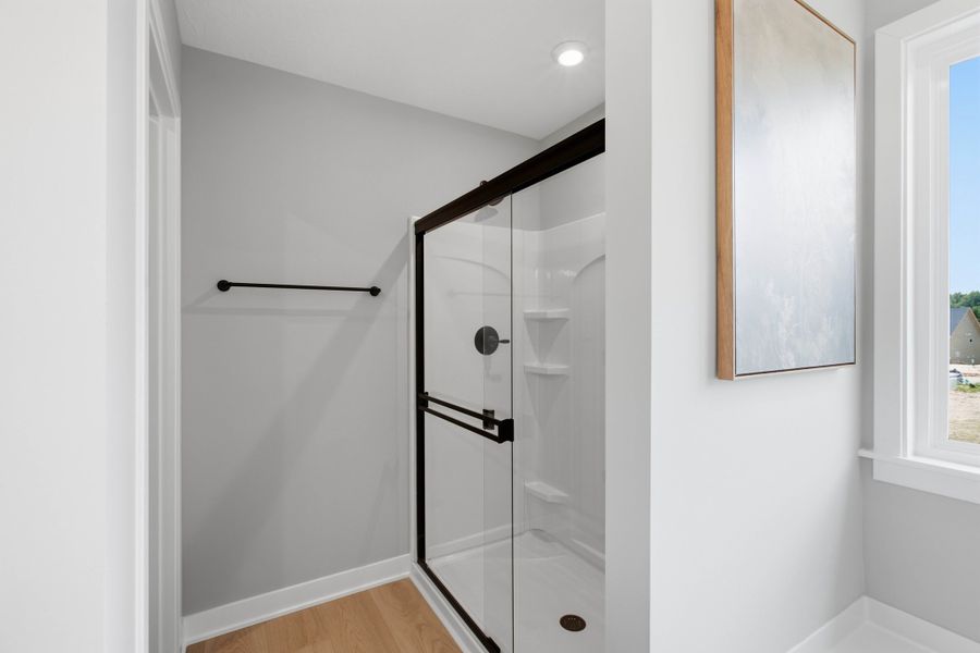 Representative interior finishes for a home built from the Jensen by Fischer Homes in Cherry Glen, Euharlee (Image 21).