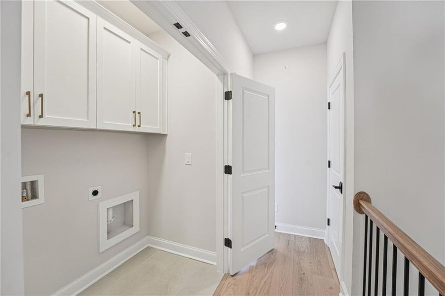 Spacious, unfurnished interior of a new home in Towns on Thompson, Alpharetta (Image 31).