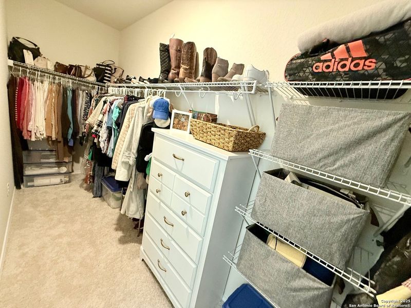 Furnished interior view inside a new home in Winding Brook, San Antonio (Image 9). Furnished interior view inside a new home in Winding Brook, San Antonio (Image 9).