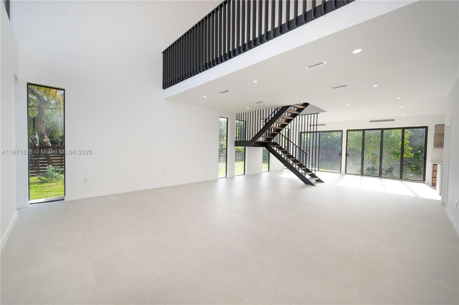 Image 43 of a home in .