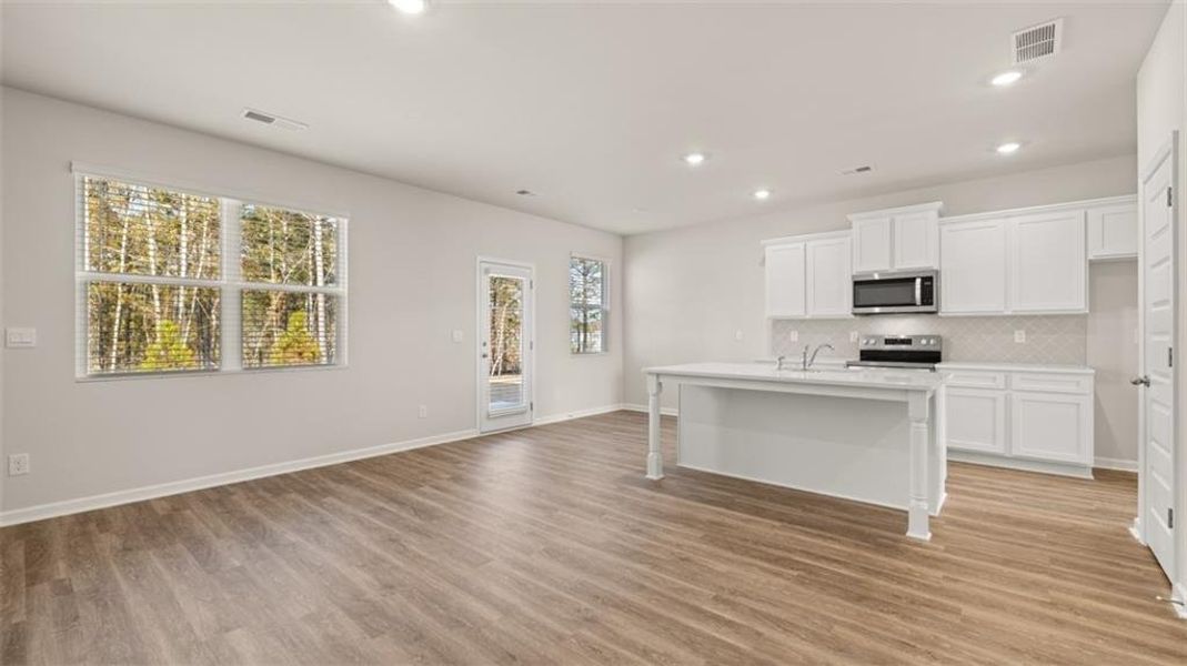 Spacious, unfurnished interior of a new home in Willowbrook, Winder (Image 23).