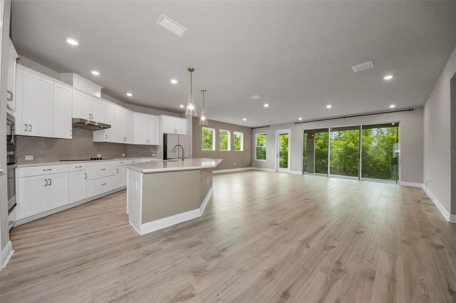 Image 42 of a home in Eagle Creek - Garden Series.